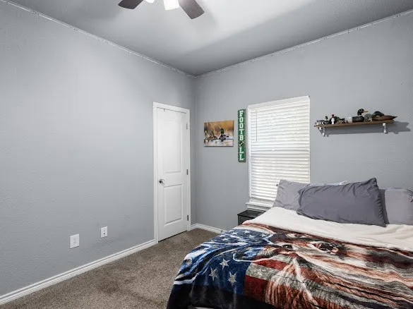 207 Hubbard Street Alvord, TX 76225