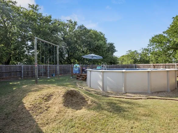 207 Hubbard Street Alvord, TX 76225