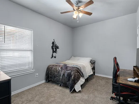 207 Hubbard Street Alvord, TX 76225