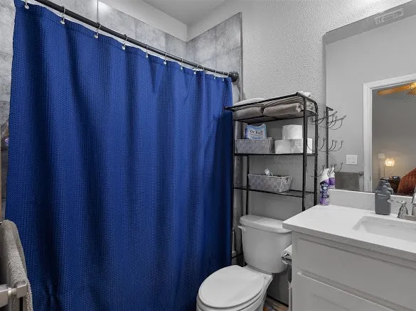 207 Hubbard Street Alvord, TX 76225