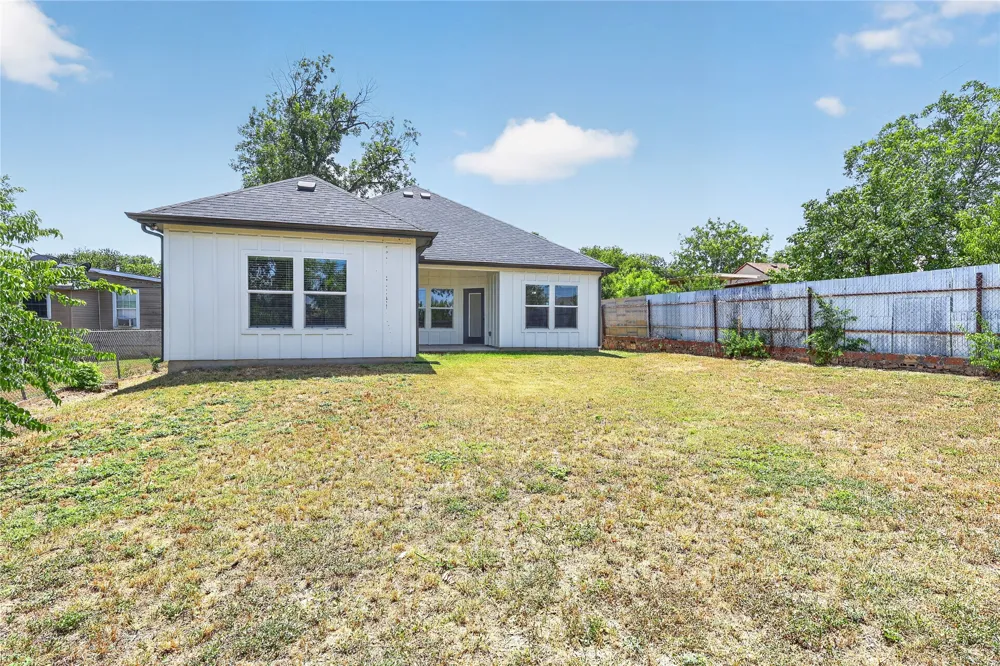 3208 NW 31st Street Fort Worth, TX 76106
