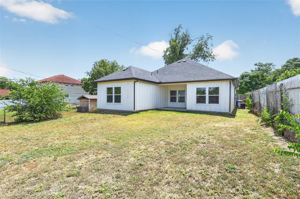 3208 NW 31st Street Fort Worth, TX 76106