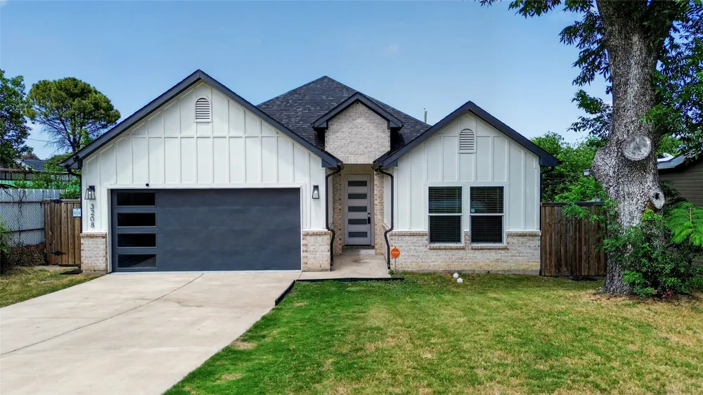 3208 NW 31st Street Fort Worth, TX 76106