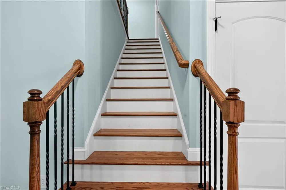 204 Jordan Ridge Way Jamestown, NC 27282