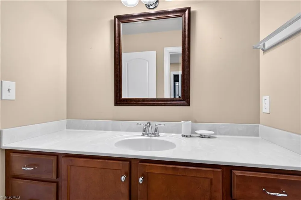 204 Jordan Ridge Way Jamestown, NC 27282