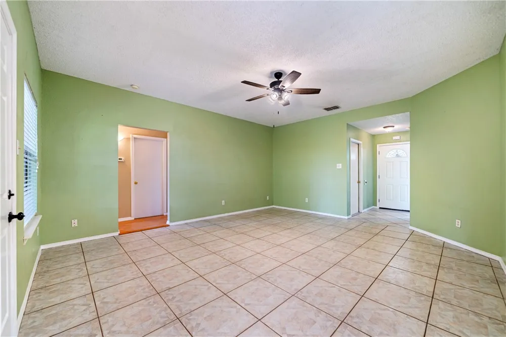 2094 Ridgewood Circle Ingleside, TX 78362