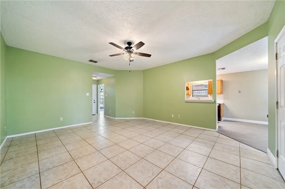 2094 Ridgewood Circle Ingleside, TX 78362