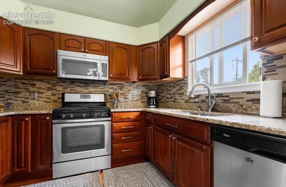 15 White Dove Court Pueblo, CO 81001