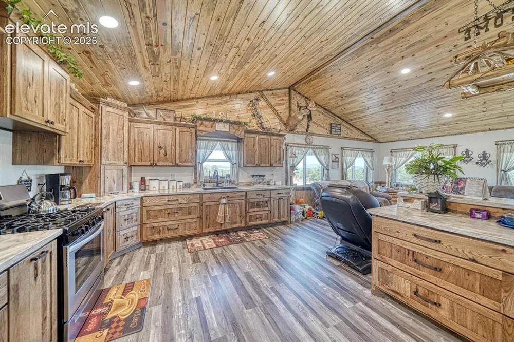 1625 Black Cloud Circle Westcliffe, CO 81252