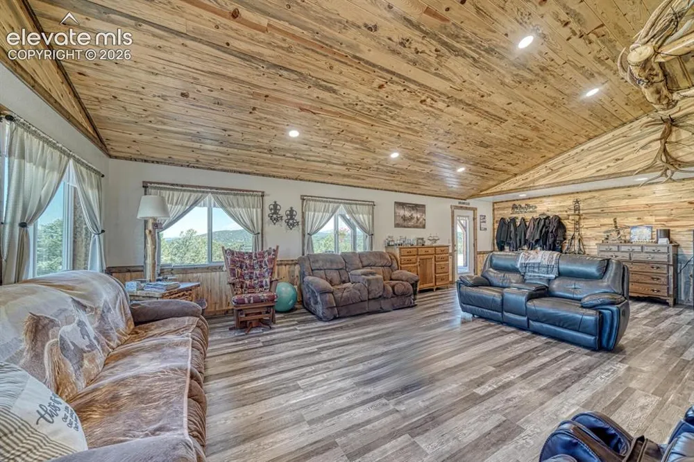 1625 Black Cloud Circle Westcliffe, CO 81252