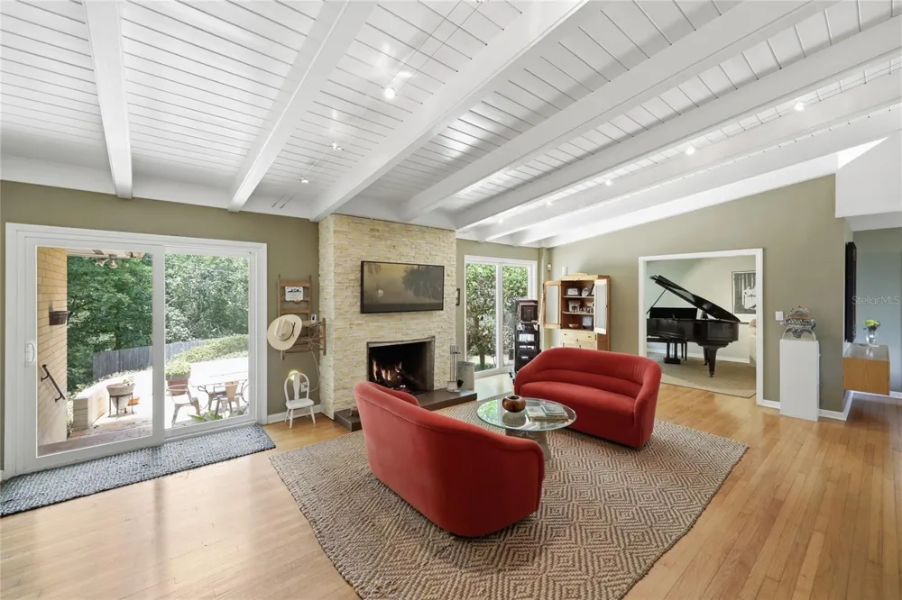 2006 NW 14TH AVENUE Gainesville, FL 32605