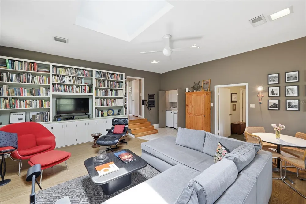 2006 NW 14TH AVENUE Gainesville, FL 32605