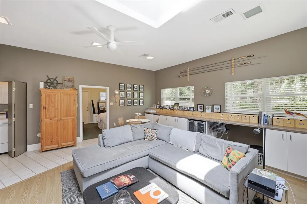 2006 NW 14TH AVENUE Gainesville, FL 32605