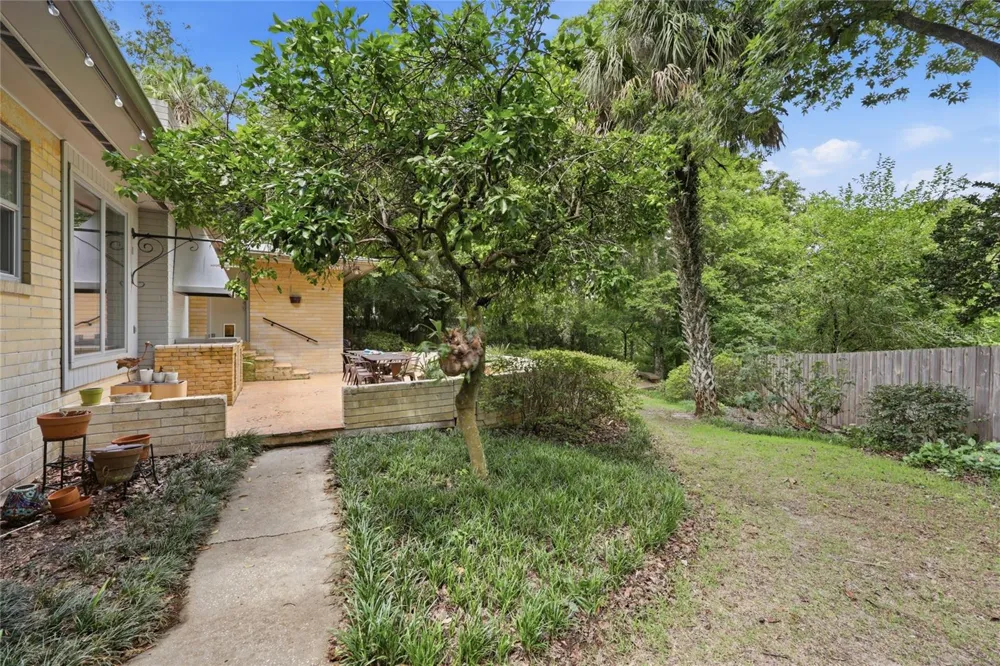 2006 NW 14TH AVENUE Gainesville, FL 32605