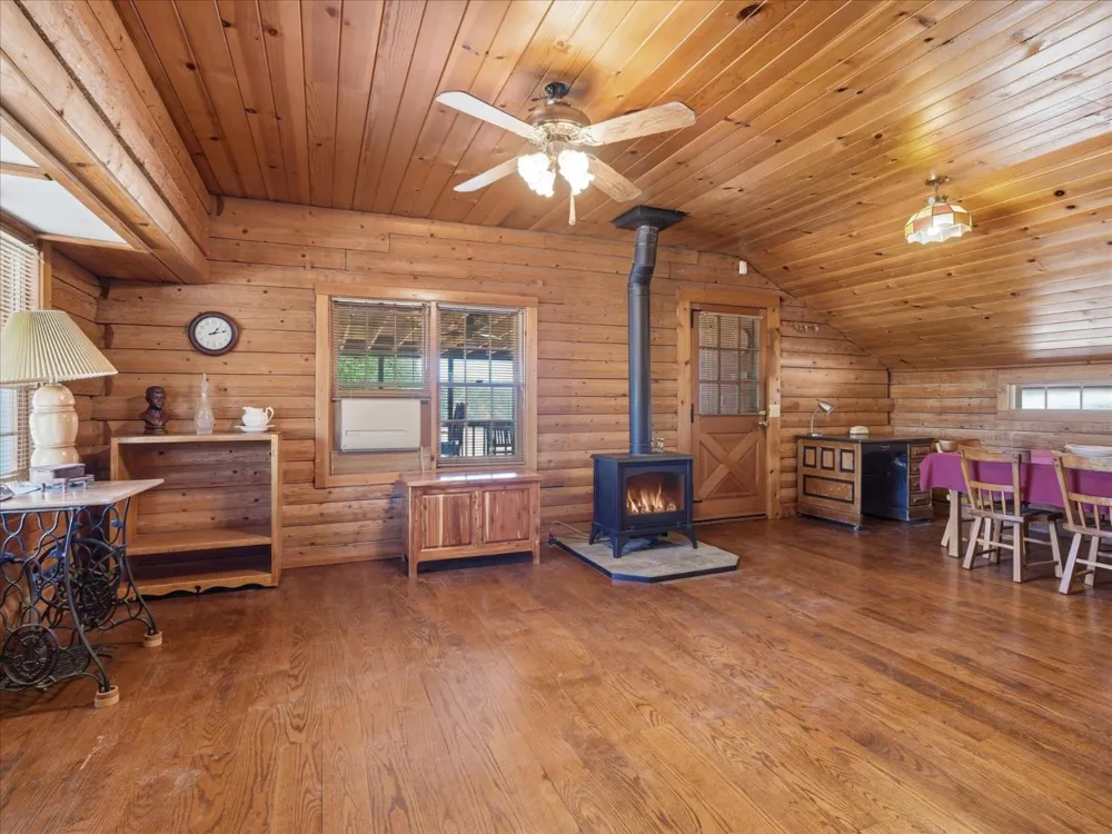 35928 Road 606 Raymond, CA 93653