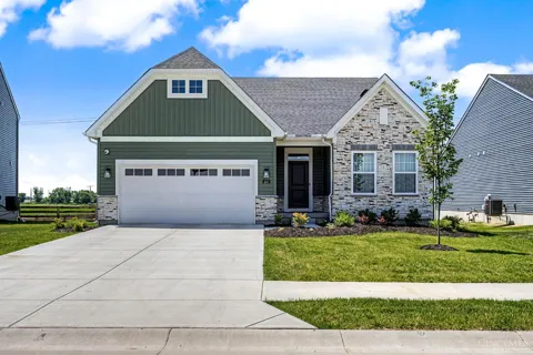 454 Red Maple Lane