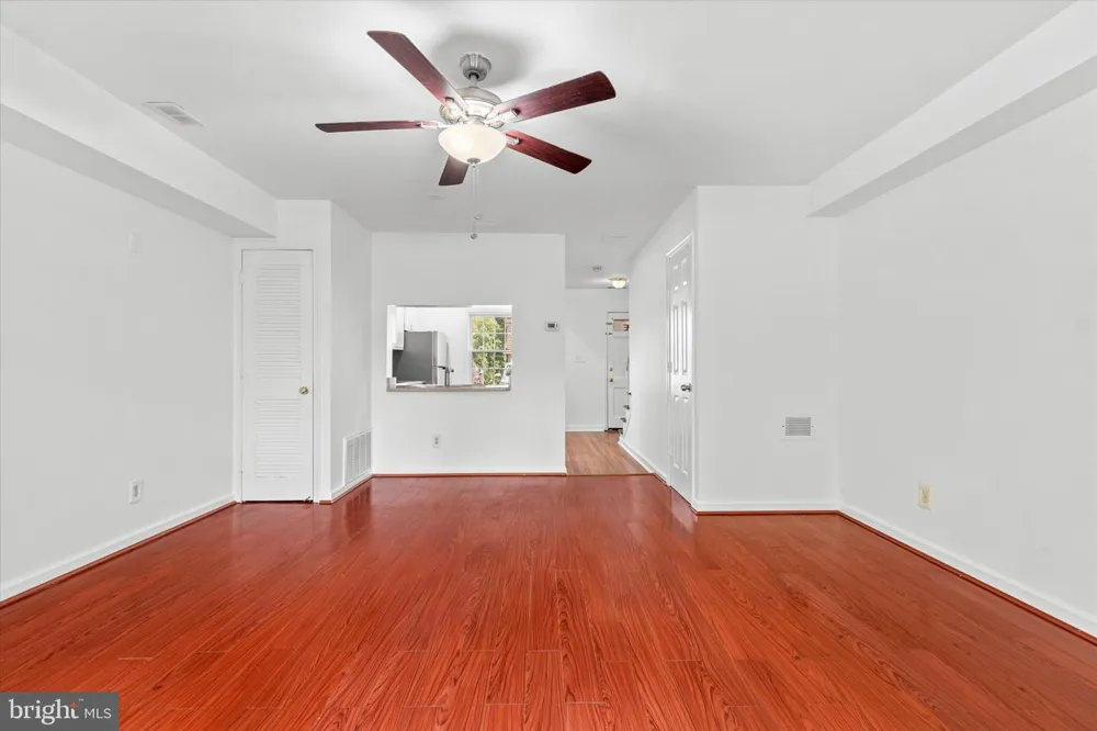 8123 KINGSWAY COURT #268 Springfield, VA 22152