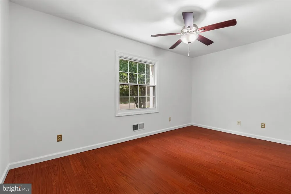 8123 KINGSWAY COURT #268 Springfield, VA 22152