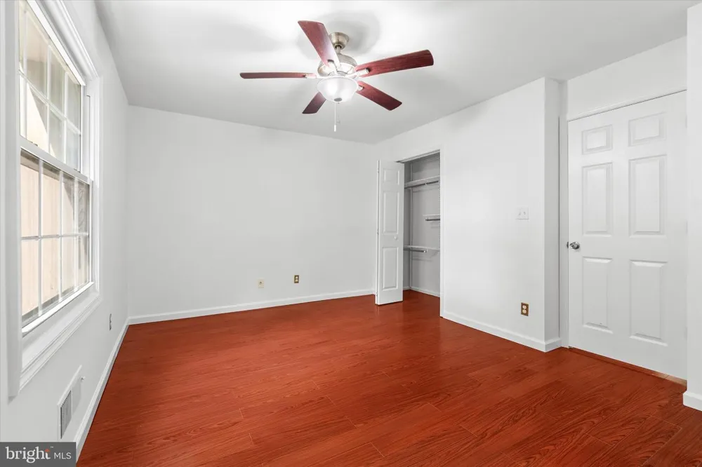 8123 KINGSWAY COURT #268 Springfield, VA 22152
