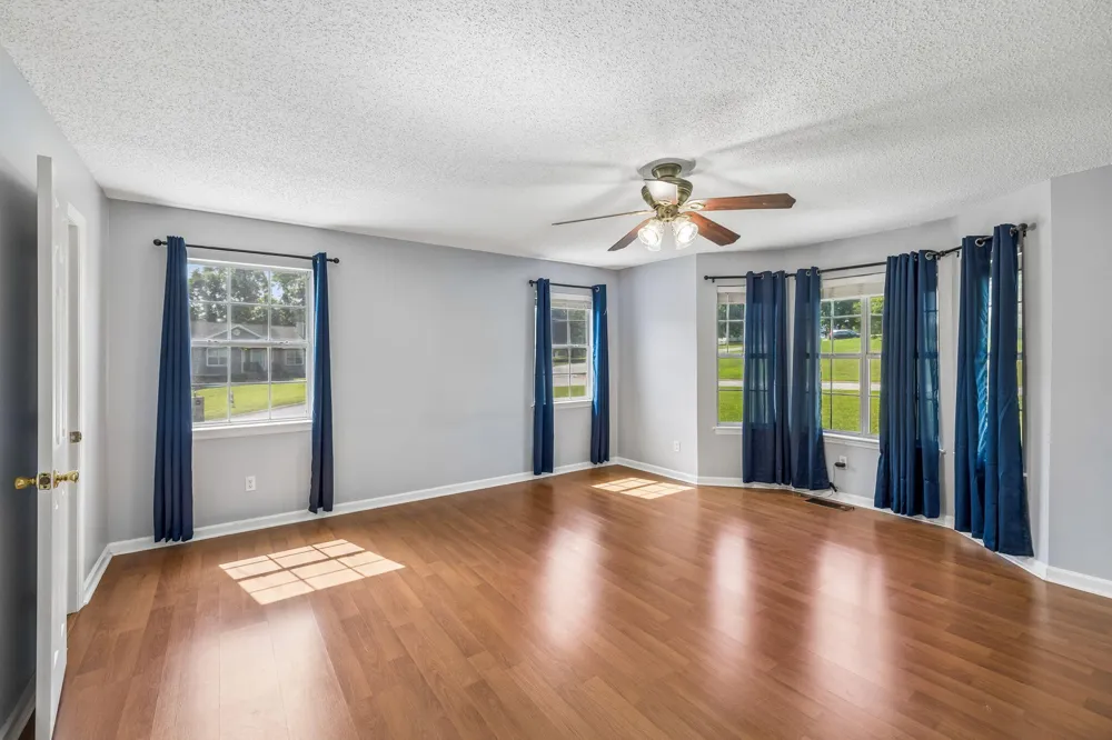 6403 Olde Ferry Landing Harrison, TN 37341