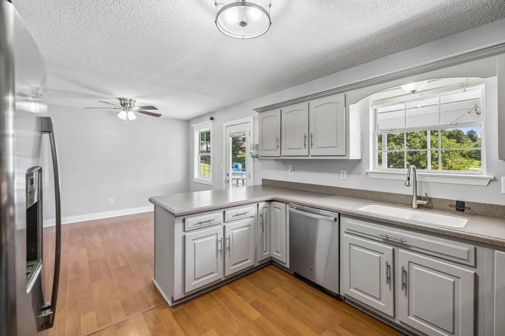 6403 Olde Ferry Landing Harrison, TN 37341