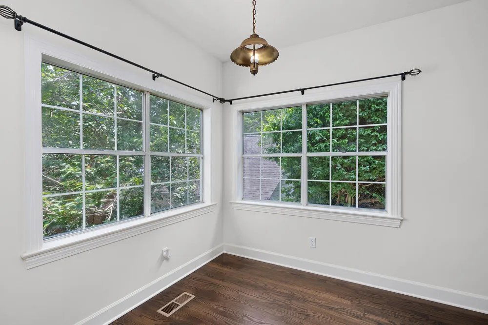 1003 E Brow Road Lookout Mountain, TN 37350