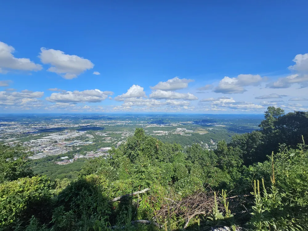 1003 E Brow Road Lookout Mountain, TN 37350
