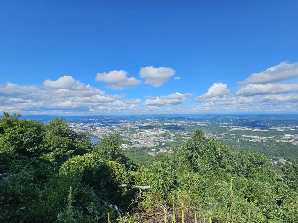 1003 E Brow Road Lookout Mountain, TN 37350