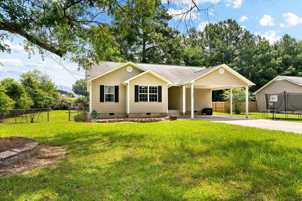 132 9th Avenue Chatsworth, GA 30705