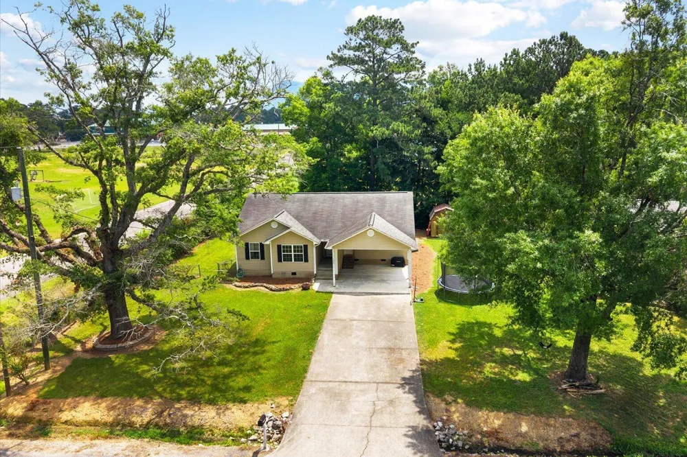 132 9th Avenue Chatsworth, GA 30705