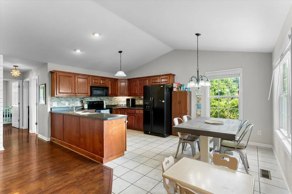 132 9th Avenue Chatsworth, GA 30705
