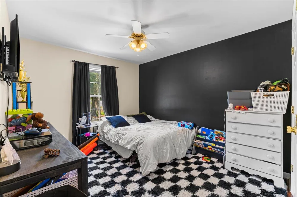 132 9th Avenue Chatsworth, GA 30705
