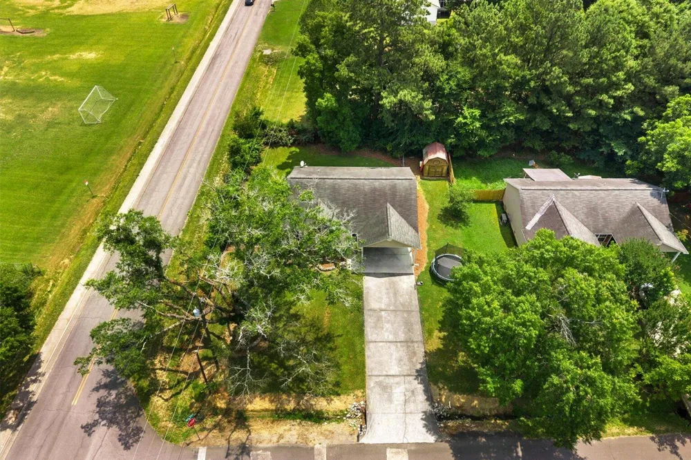 132 9th Avenue Chatsworth, GA 30705