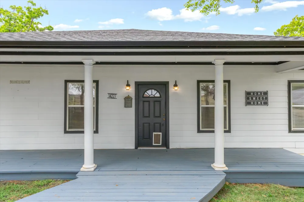 14227 County Road 438 Lindale, TX 75771