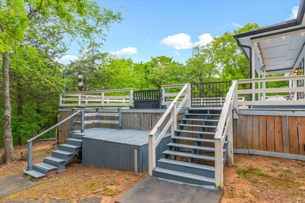 14227 County Road 438 Lindale, TX 75771
