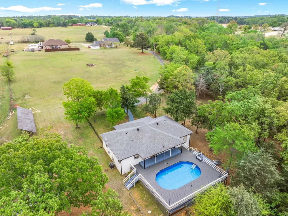 14227 County Road 438 Lindale, TX 75771