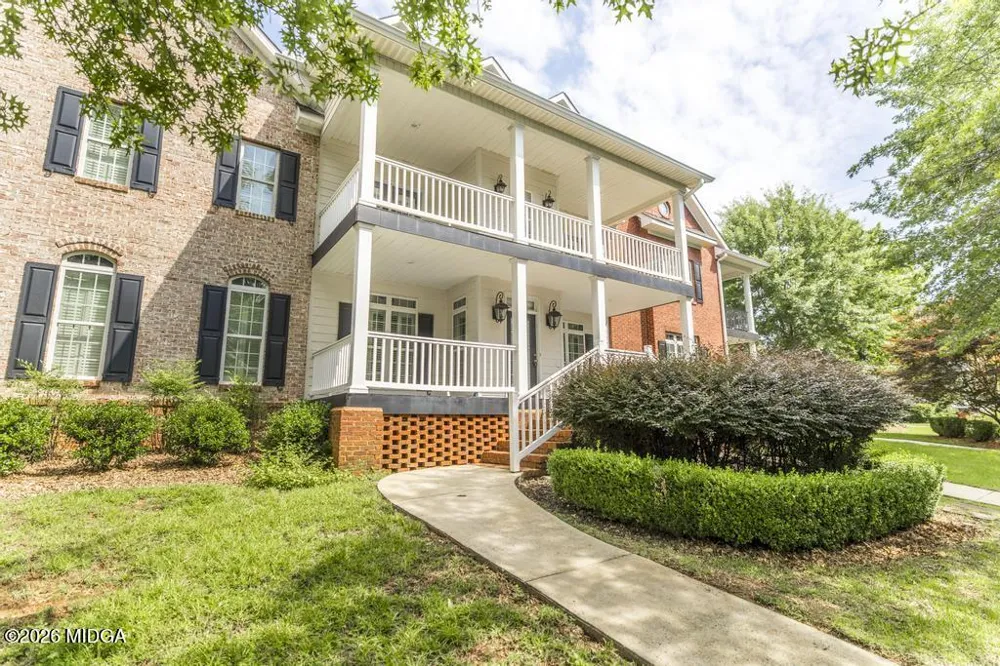 856 Tufthunter Macon, GA 31210