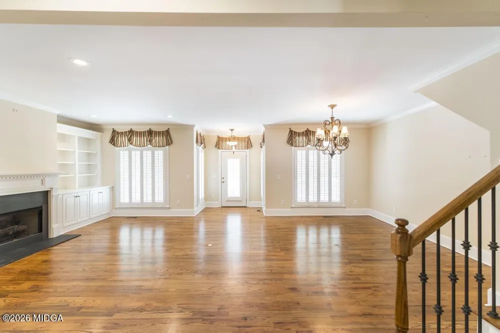 856 Tufthunter Macon, GA 31210