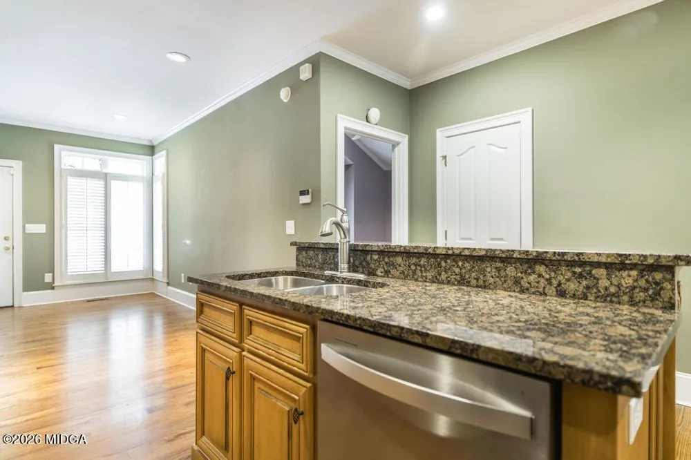 856 Tufthunter Macon, GA 31210