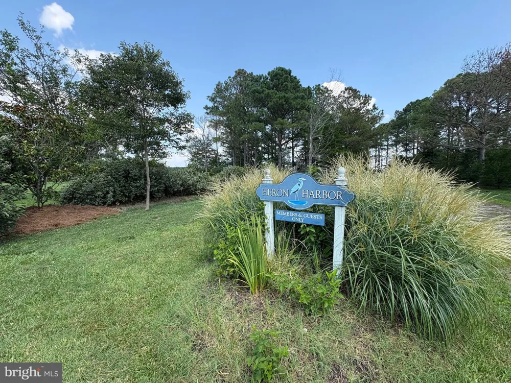 5229 HERON ROAD Cambridge, MD 21613