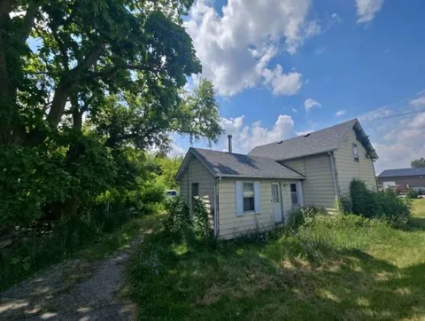 7823 E US Highway 223