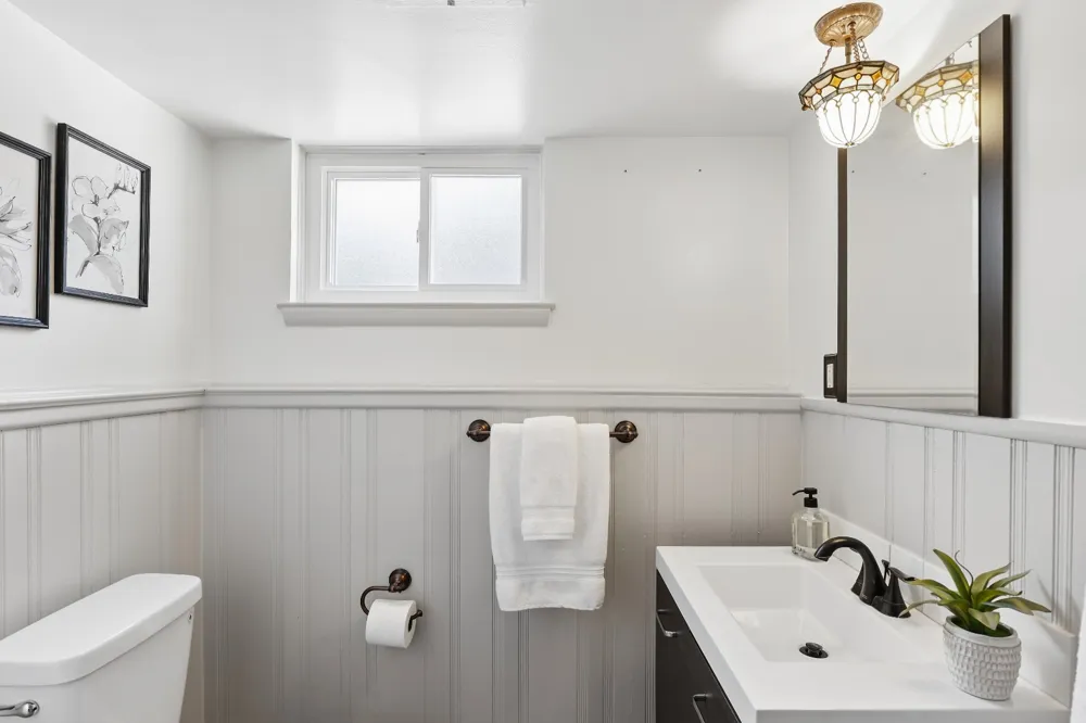 1313 Beech St Plymouth, MI 48170