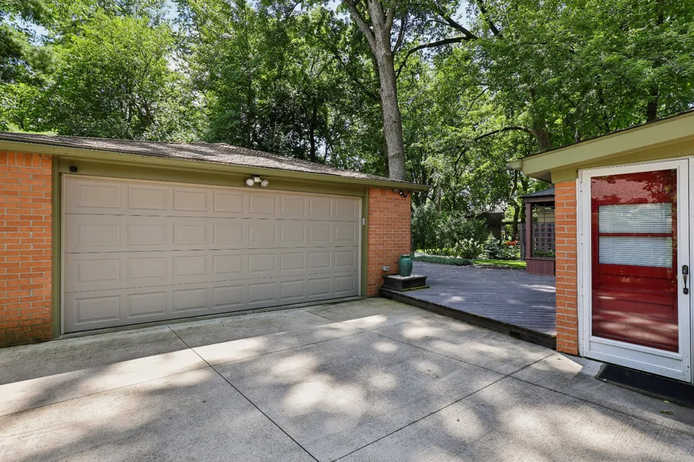 1313 Beech St Plymouth, MI 48170