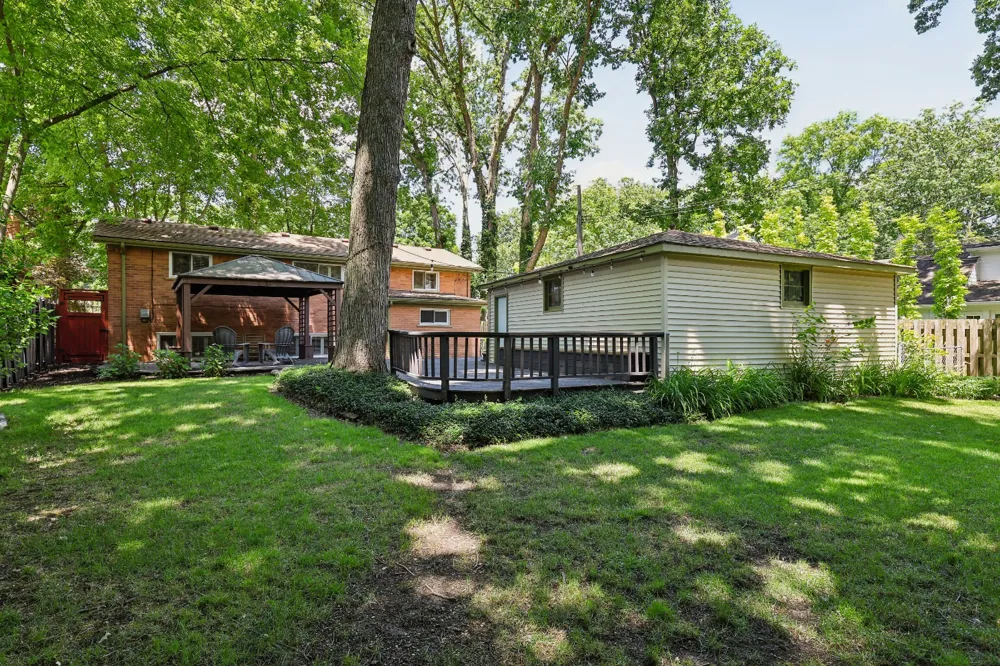 1313 Beech St Plymouth, MI 48170