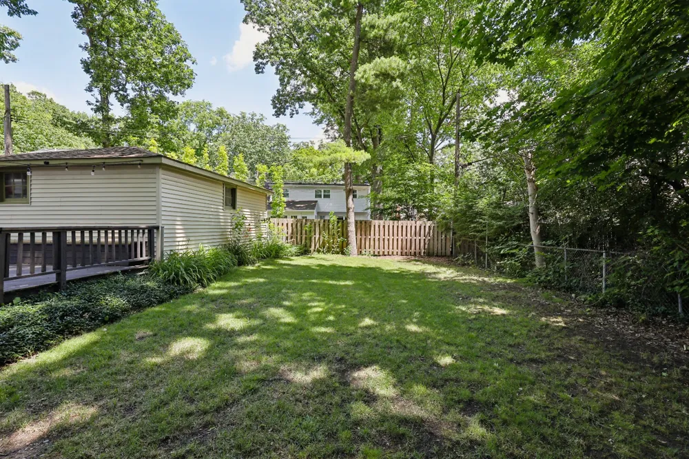 1313 Beech St Plymouth, MI 48170