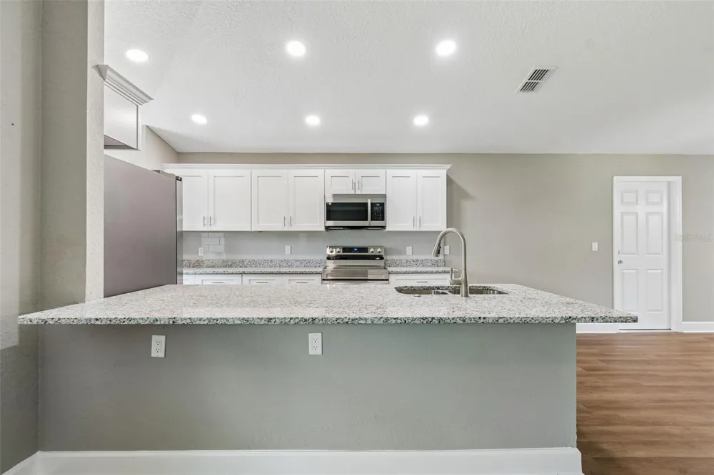 11133 KO DRIVE Lakeland, FL 33809