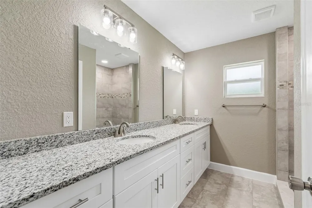 11133 KO DRIVE Lakeland, FL 33809