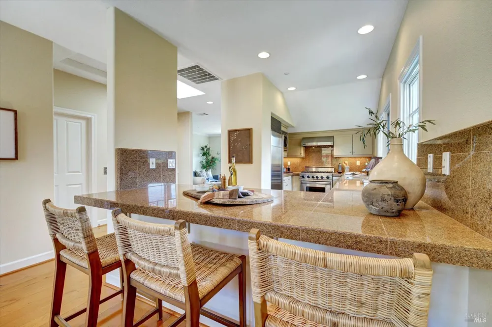 46 Ned's Way ##46 Tiburon, CA 94920
