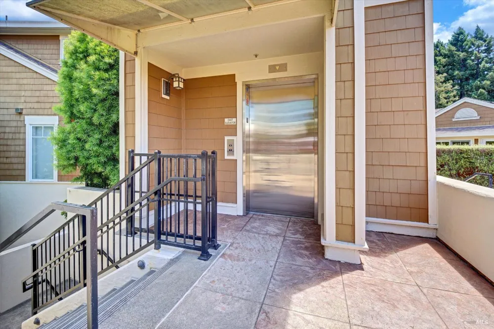 46 Ned's Way ##46 Tiburon, CA 94920
