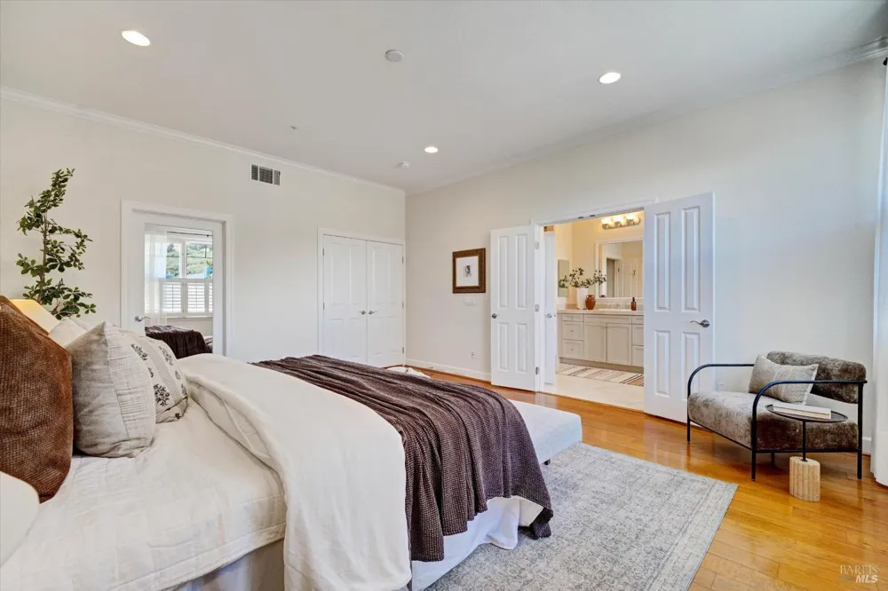 46 Ned's Way ##46 Tiburon, CA 94920
